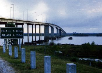 Aun con la baja del dólar en Argentina, el litoral busca sobrevivir en un contexto de alto desempleo