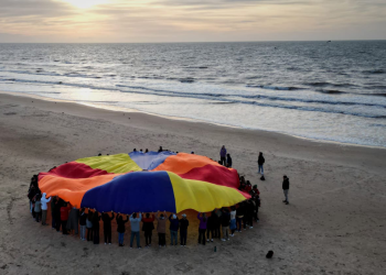 Car One brindó transporte para que niños de escuelas rurales conozcan el mar