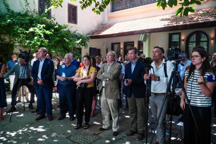 Se lanzó el programa Argo que brinda apoyo educativo integral a adolescentes