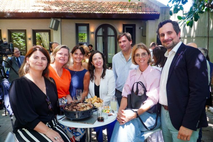 Se lanzó el programa Argo que brinda apoyo educativo integral a adolescentes