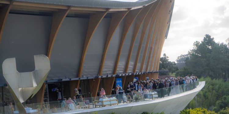 El MACA abrió su temporada 2025 con obras de artistas de primer nivel mundial