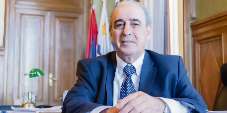 “Creo que hay que revisar la Ley Forestal”