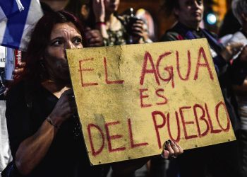 El gobierno saliente se alista para firmar el contrato con Arazatí y el entrante examina el proyecto