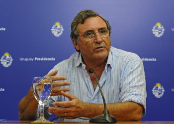 “La transición se desarrolla de la forma como nos tiene acostumbrados el Uruguay: civilizada, madura, democrática”
