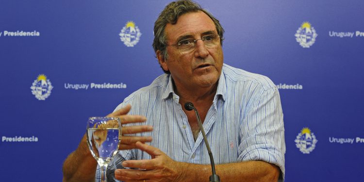 “La transición se desarrolla de la forma como nos tiene acostumbrados el Uruguay: civilizada, madura, democrática”
