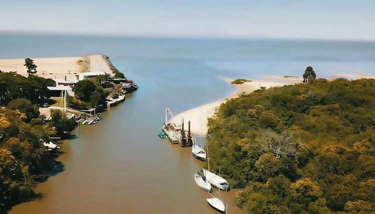 Boca del Cufré recibe a miles de turistas cada fin de semana