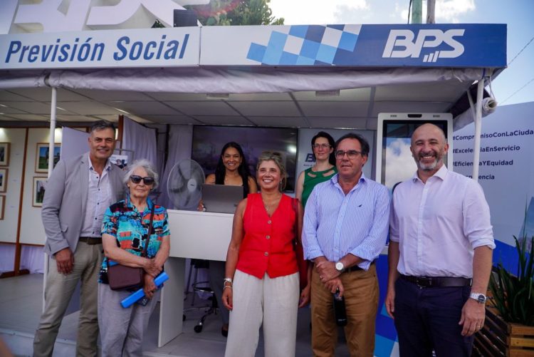 Mattos en Expo Avícola: La exportación es el gran desafío de Uruguay