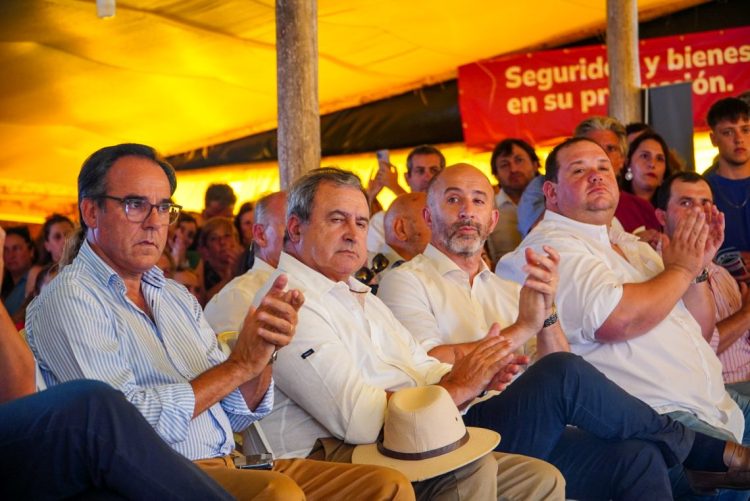 Mattos en Expo Avícola: La exportación es el gran desafío de Uruguay