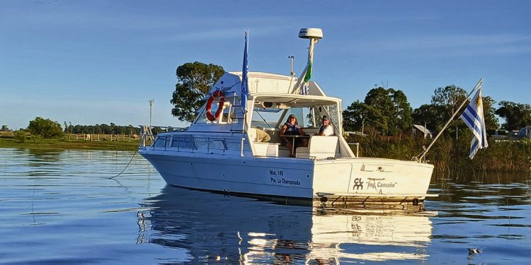 Travesía histórica por la laguna Merín