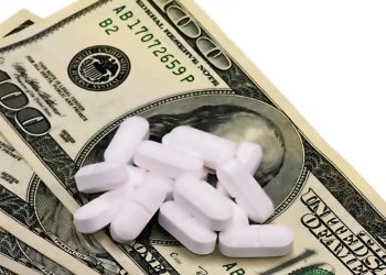 Judicialización de la medicina: crecen los gastos por medicamentos de alto costo