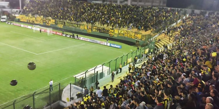 Peñarol y Colo Colo faltaron el respeto a la gente