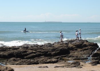 Se busca intensamente al joven argentino que desapareciera de las aguas frente a la playa El Emir en Punta del Este este 1º de enero