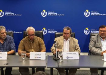 Cooperativas de viviendas lograron reducción de la tasa de interés tras convenio entre Fucvam y el Ministerio de Vivienda