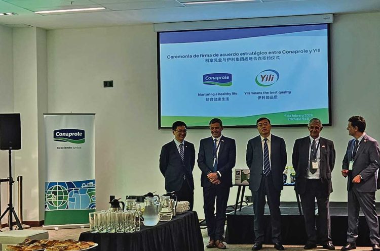 La empresa láctea china Yili busca poner un pie en Sudamérica y cierra acuerdo con Conaprole