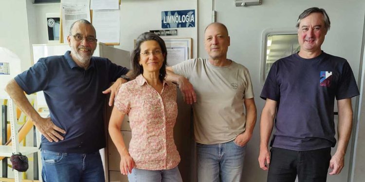 Mayor frecuencia de cianobacterias demuestra aumento del deterioro de la cuenca del río Negro