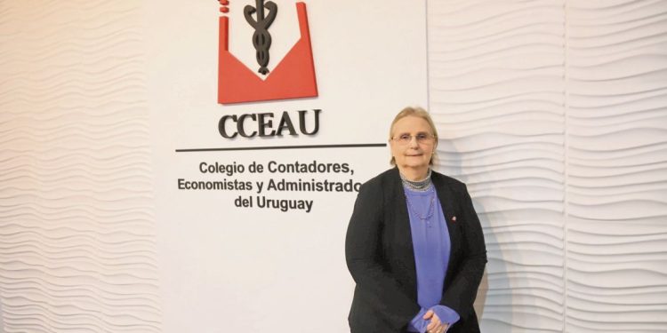 Freire: “Esta crisis comenzó con la reforma tributaria castigando con el IRPF a los profesionales”