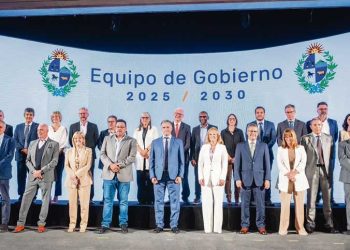 El Frente Amplio busca “equilibrios internos, orden y planificación” para asumir el gobierno