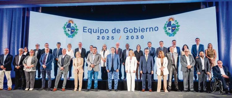El Frente Amplio busca “equilibrios internos, orden y planificación” para asumir el gobierno