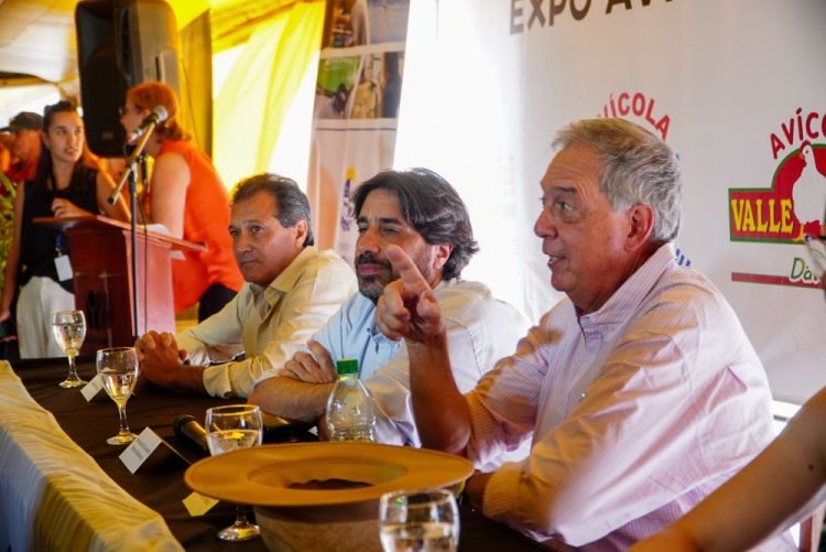 Se presentó el sello “Uruguay País Avícola” por las gremiales APAS y CUPRA