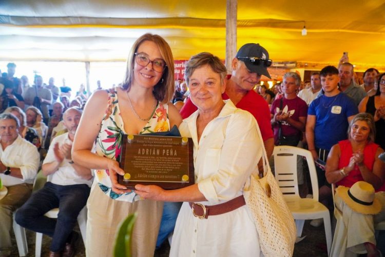 Se presentó el sello “Uruguay País Avícola” por las gremiales APAS y CUPRA