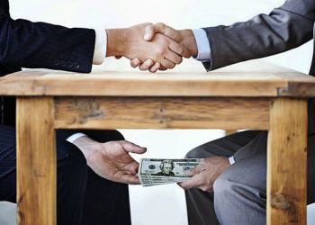 La paradoja de querer regular todo y no controlar nada