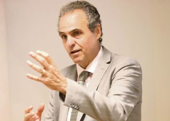 “Hoy las relaciones educativas son triangulares entre el educador, el alumno y la IA”