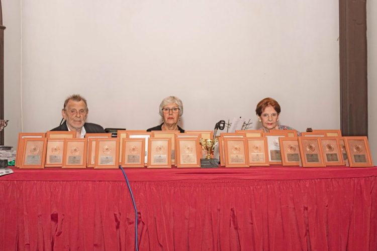 AEDI volvió a premiar a escritores de diversos rincones del país