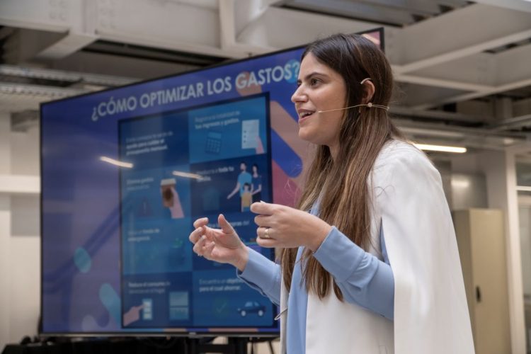 Chifflet:“Debemos ir por la educación y lograr una población alfabetizada financieramente”