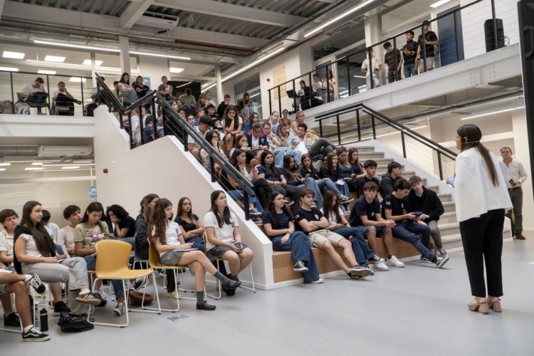 Chifflet:“Debemos ir por la educación y lograr una población alfabetizada financieramente”