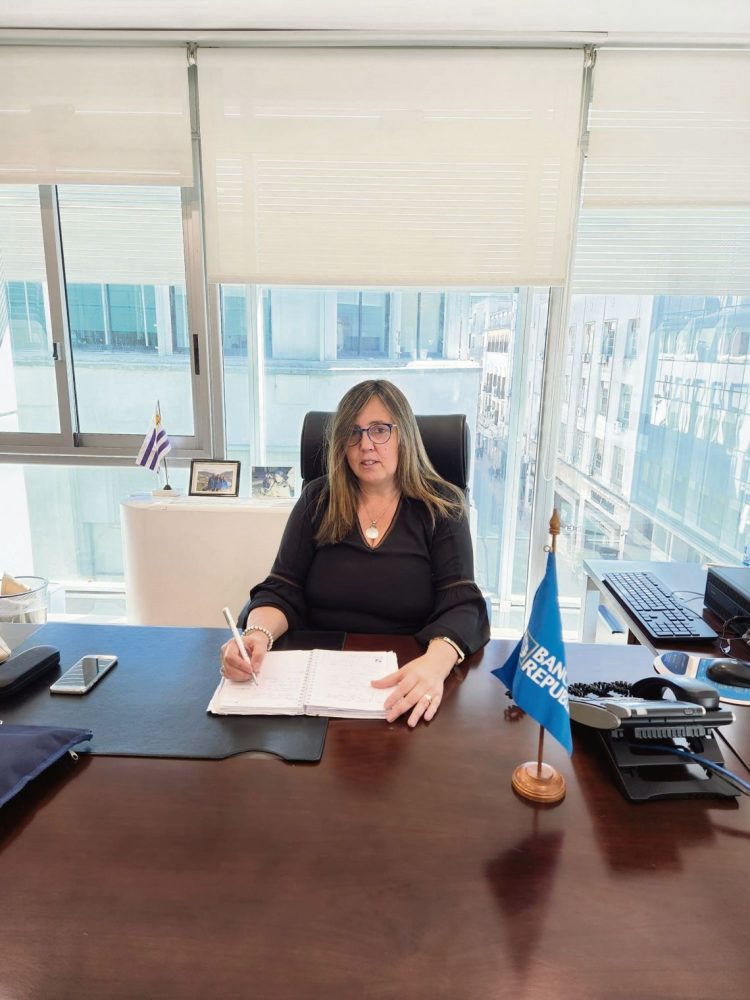 BROU extiende asistencia financiera a la ACA para renovar maquinaria a través de Comasa