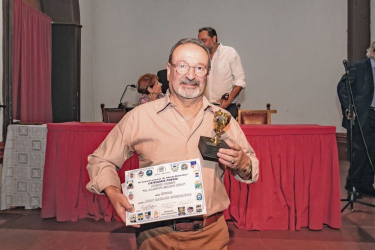 AEDI volvió a premiar a escritores de diversos rincones del país