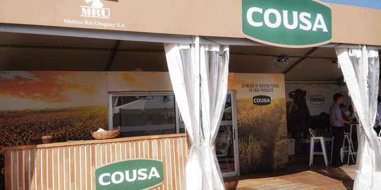 Cousa presentó nuevas líneas de raciones para la producción animal