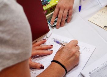 Cabildo Abierto planteará en el Presupuesto incluir la reestructura de las deudas de las personas físicas