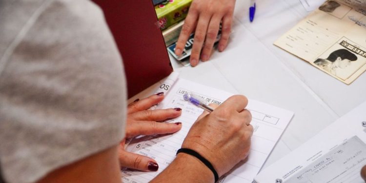 Cabildo Abierto planteará en el Presupuesto incluir la reestructura de las deudas de las personas físicas