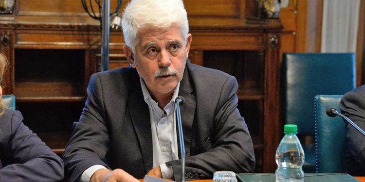 Frente Amplio espera pronta aprobación de ley para regular ingreso a las intendencias