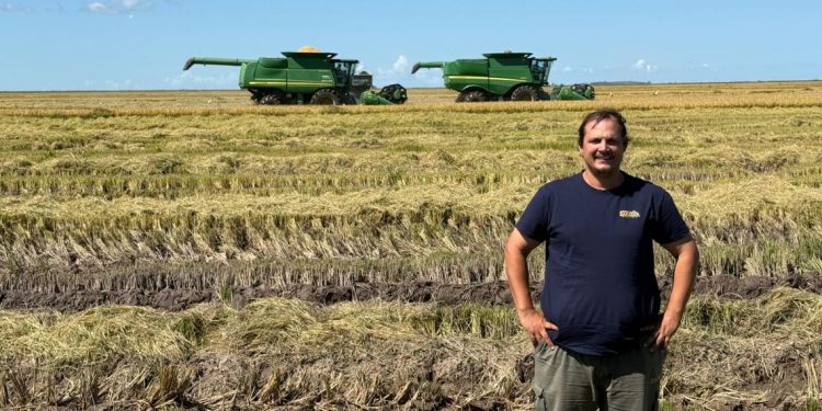 Apasionado por el arroz, pertenece a la cuarta generación familiar de productores en el país