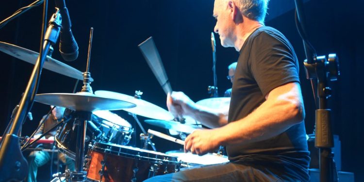 La ruta de Romano baterista, 50 años con la música
