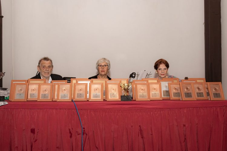 AEDI volvió a premiar a escritores de diversos rincones del país