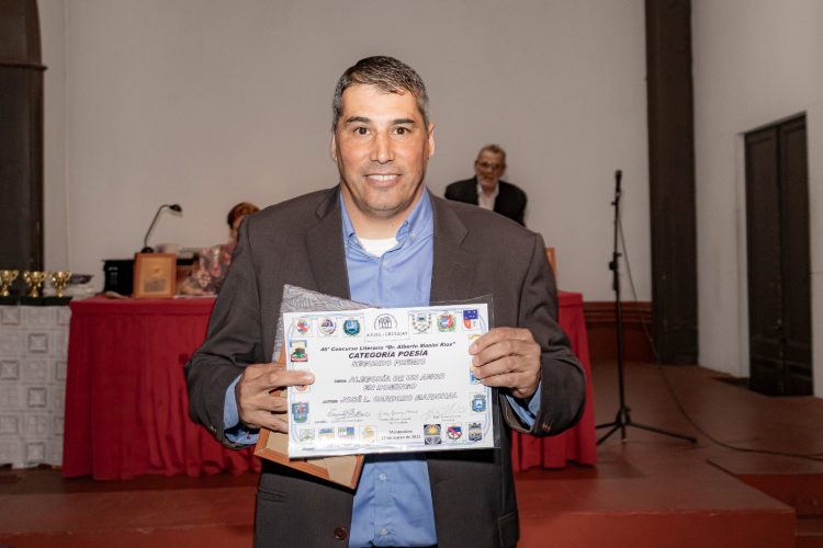 AEDI volvió a premiar a escritores de diversos rincones del país