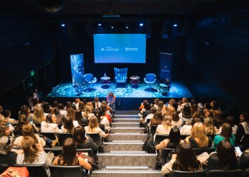 Mujeres que lideran el cambio: Un espacio de inspiración y transformación