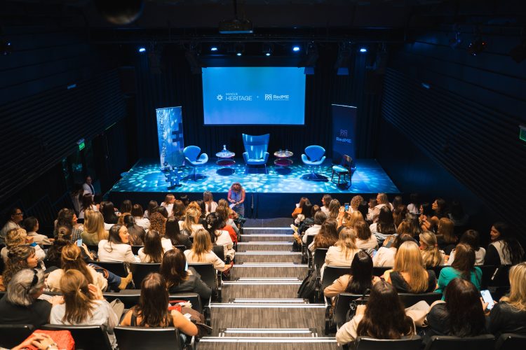 Mujeres que lideran el cambio: Un espacio de inspiración y transformación