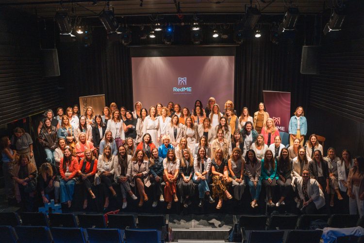 Mujeres que lideran el cambio: Un espacio de inspiración y transformación