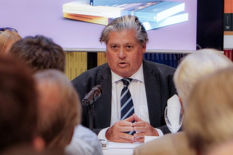 Presentación de Libertad y monopolio en el Puerto de Montevideo, de Álvaro Diez de Medina