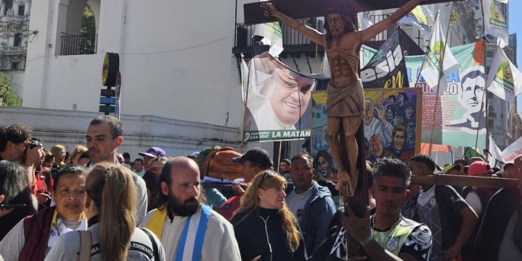 Despedida del papa Francisco en Buenos Aires: “En la Iglesia hay espacio para ¡todos, todos, todos!”