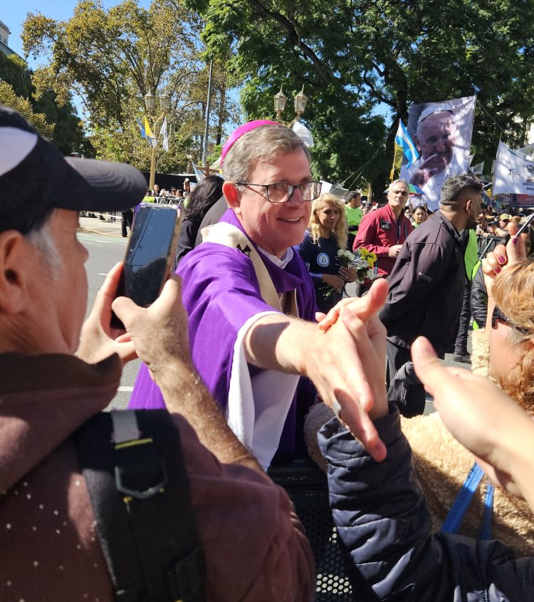 Despedida del papa Francisco en Buenos Aires: “En la Iglesia hay espacio para ¡todos, todos, todos!”