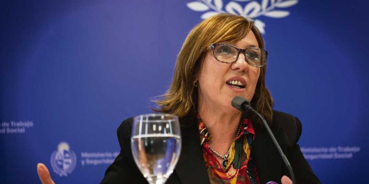 “En política de cuidados, entendemos que debemos ir apuntando a la universalidad progresiva”