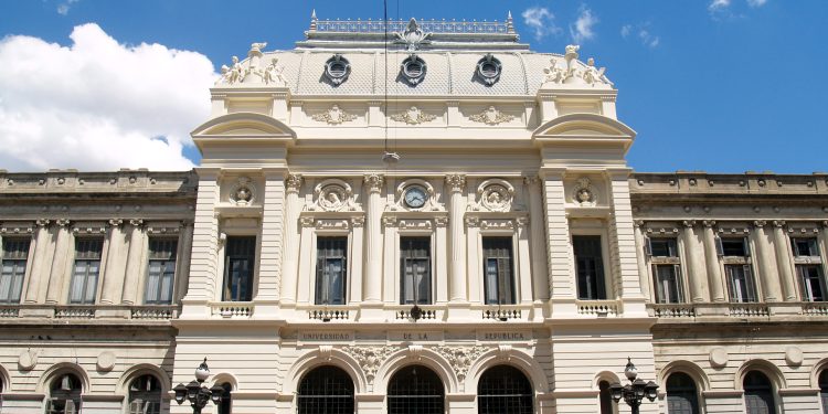 Educar con grandeza: la universidad que Uruguay necesita