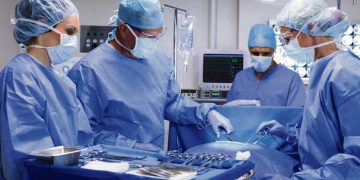 Gobierno prepara cambios en el sistema de reválidas para médicos extranjeros