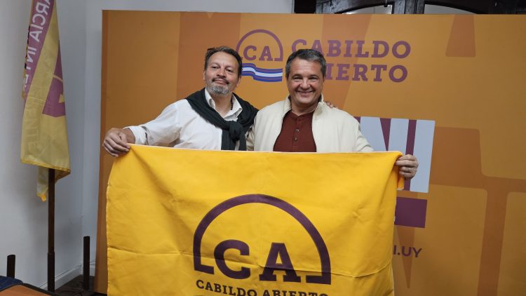 Roque García dijo que Bergara miente y que el FA no tiene propuestas para las veredas de Montevideo