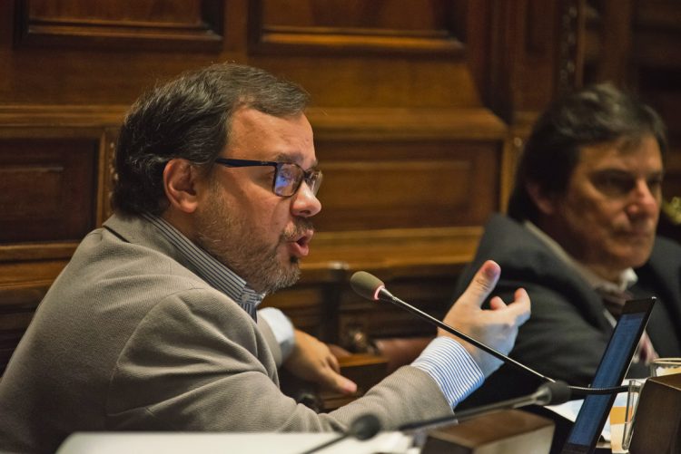 El proyecto Schipani para políticos libres de deudas: “Hay que inculcar con el ejemplo”